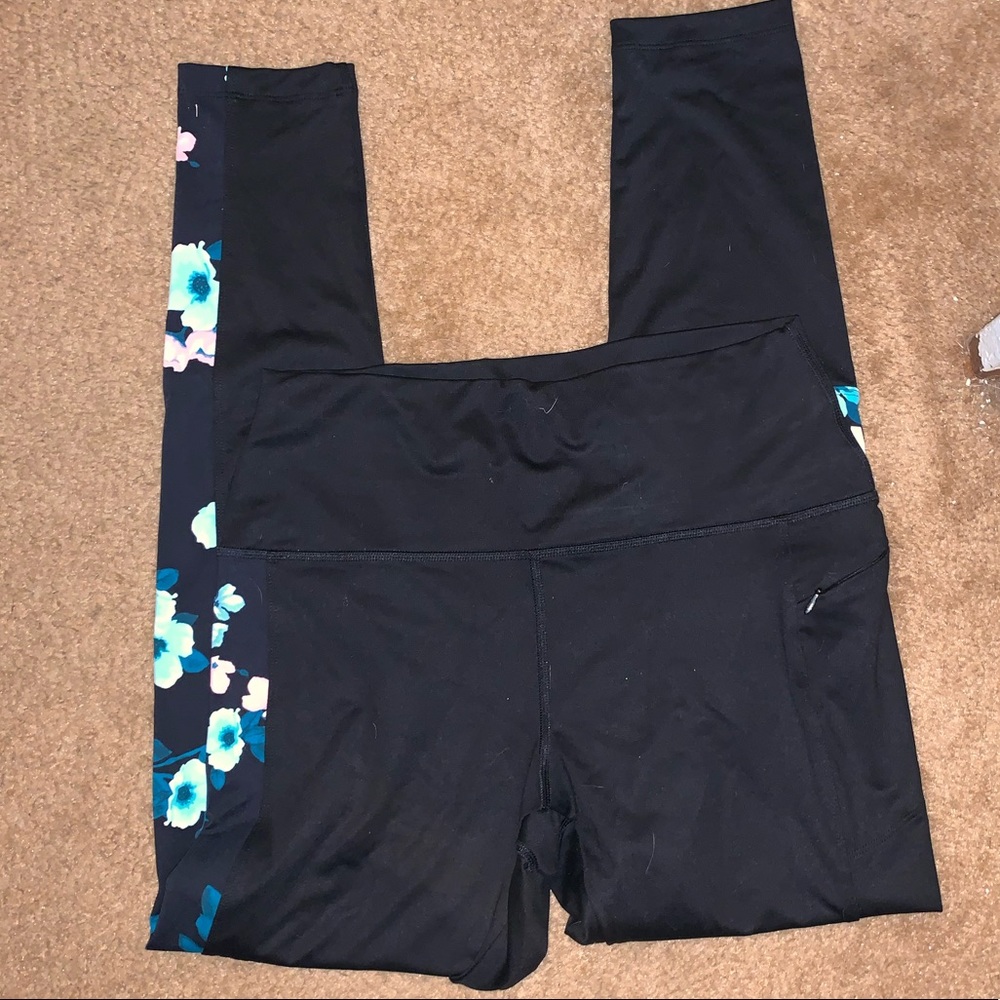 VS PINK LEGGINGS 🌸